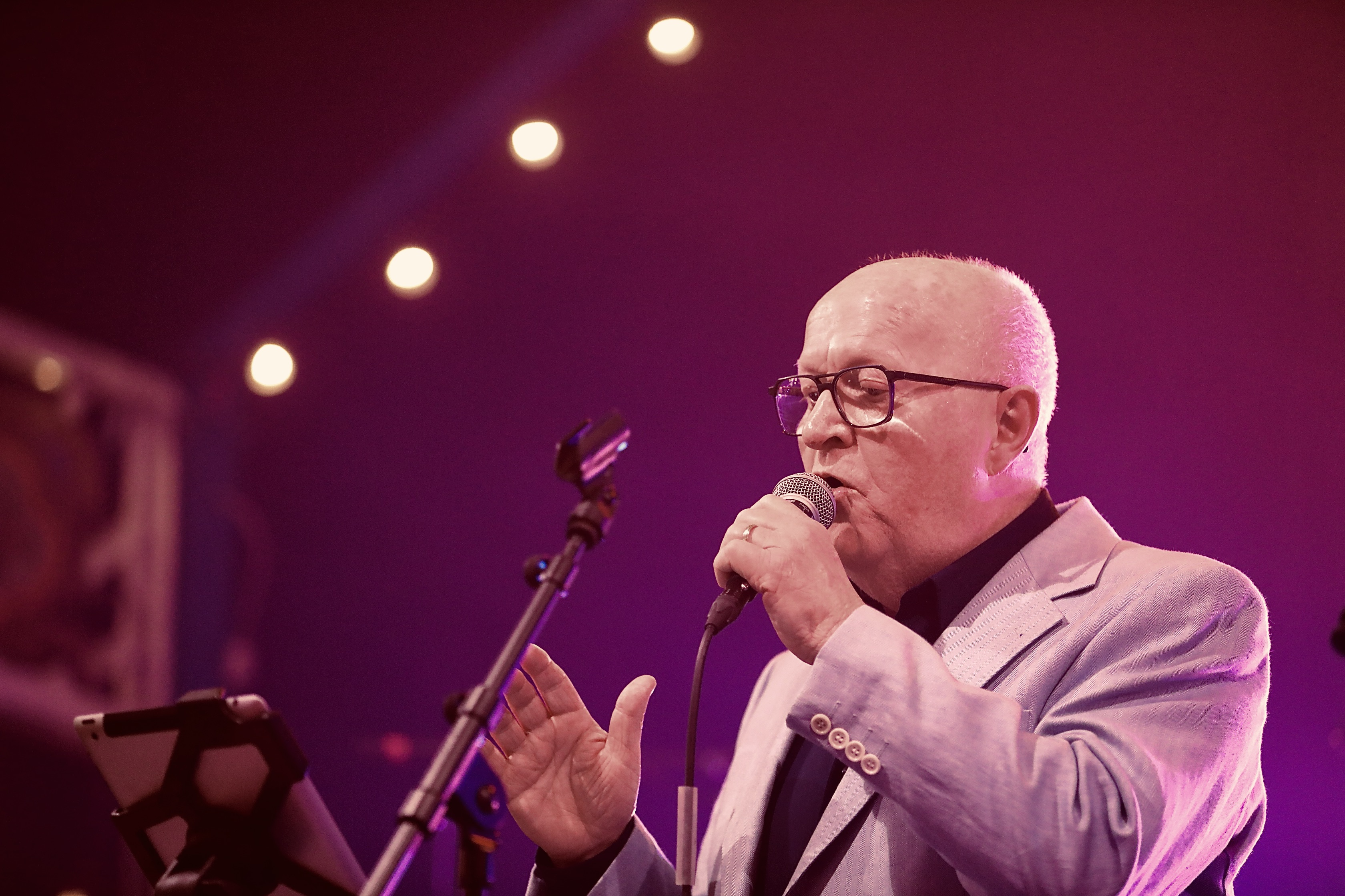 The Cast live foto 1