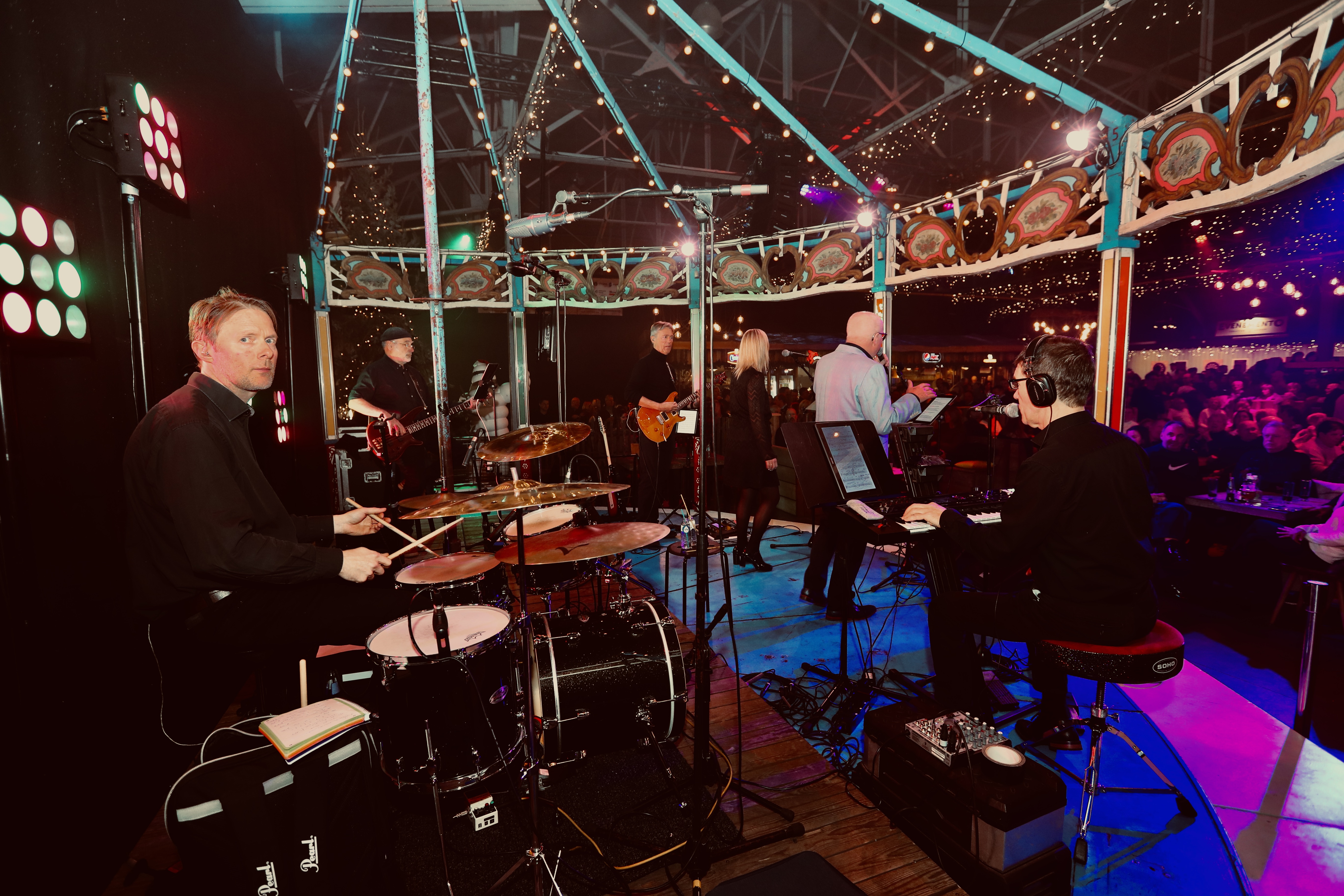 The Cast live foto 21